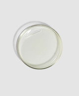 VITAMIN A, C & E - BODY OIL FORTE texture on plate