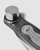 ELECTRO-SONIC - DF MOBILE SKINCARE TECHNOLOGY close up